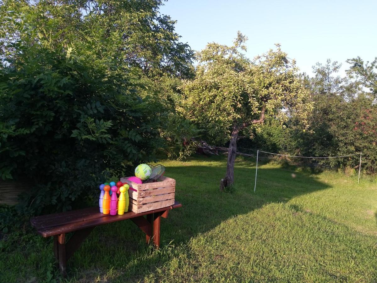 Noclegi Marfikowe Pole Polańczyk Zewnętrze zdjęcie
